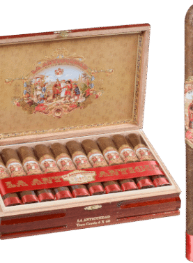 La Antiguedad cigar by My Father with open box in background
