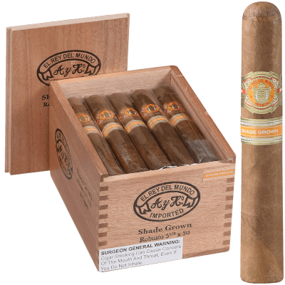 Open box of El Rey del Mundo Shade cigars with smooth, golden Connecticut Shade wrappers and classic branding.