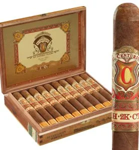 Single El Centurion H-2K-CT cigar with box in the background