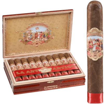 La Antiguedad cigar by My Father with open box in background