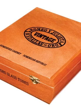 Closed box of Romeo y Julieta Vintage cigars with elegant white and gold design and classic branding.