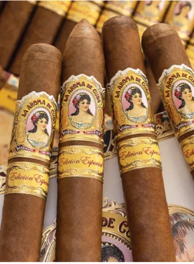 La Aroma De Cuba Edición Especial cigar with yellow band