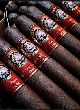 La Flor Dominicana 1994 20th Anniversary Mambo cigar with a rich brown wrapper, detailed band, and luxurious finish