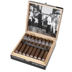Open box of Aladino Fuma Noche cigars with dark Maduro wrappers and bold black-and-gold bands