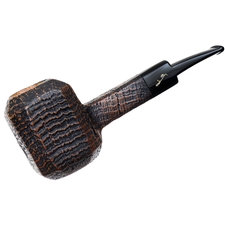 Savinelli Autograph Sandblasted pipe with a unique freehand shape, deep sandblasted finish, and premium acrylic stem.